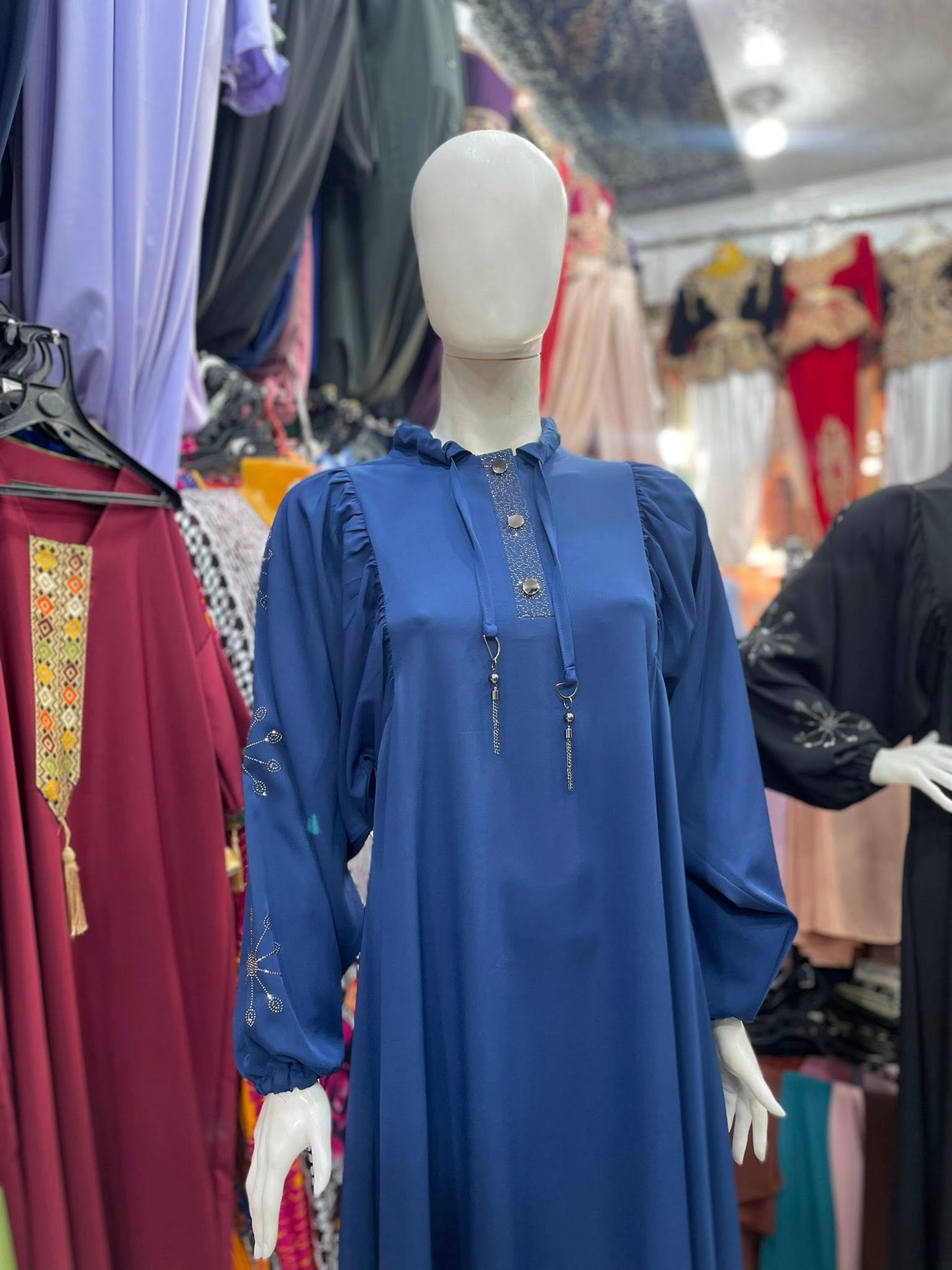 أنيقة كل يوم… مع لمسة حجابك! ✨