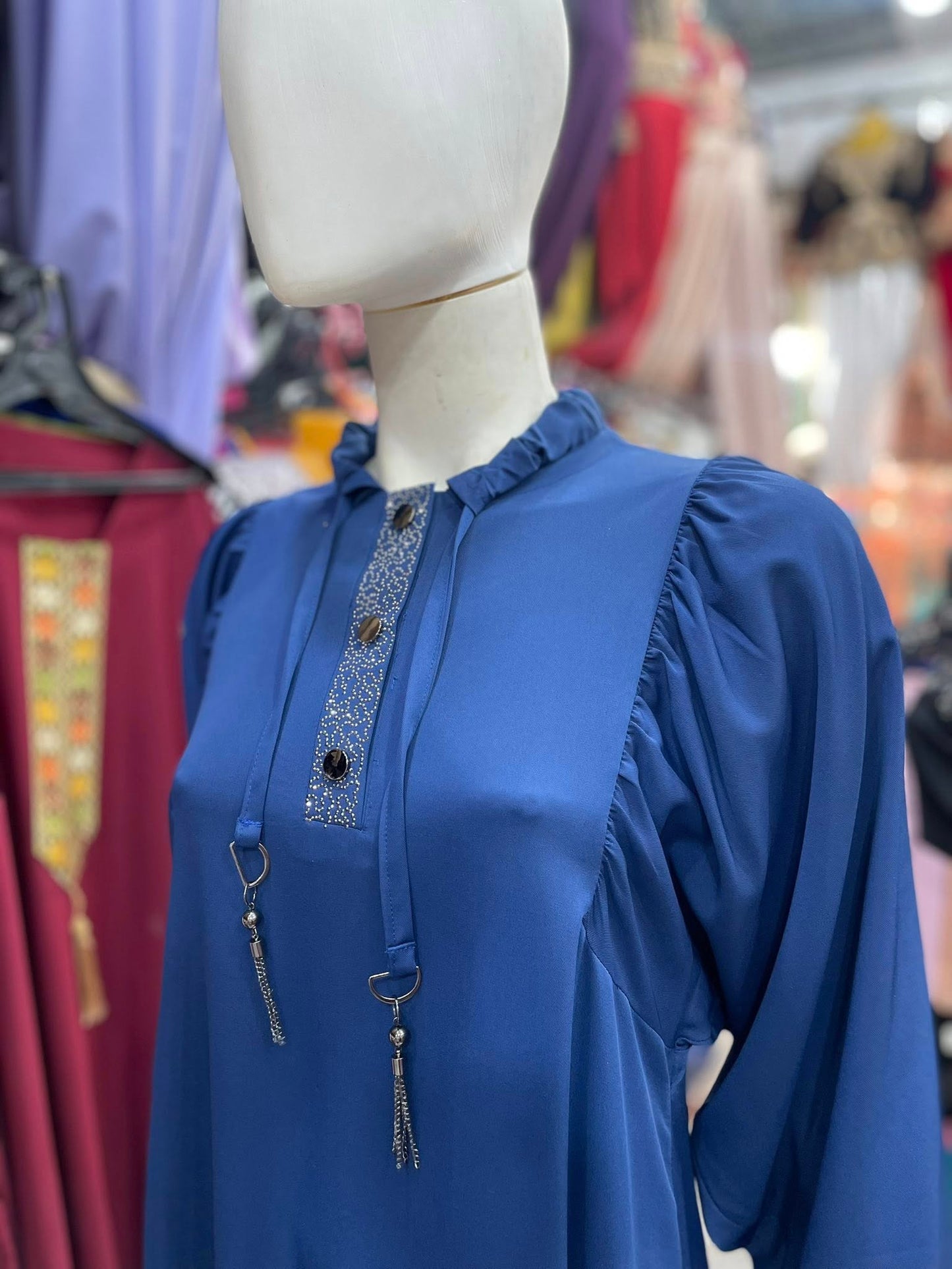 أنيقة كل يوم… مع لمسة حجابك! ✨